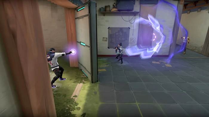 Iso flashing through door